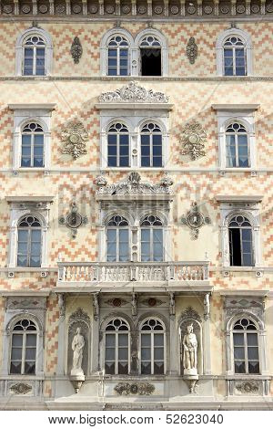 Palazzo Storico In Trieste