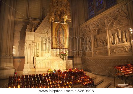 Guadalupe santuario St. Patrick Cathedral New York City