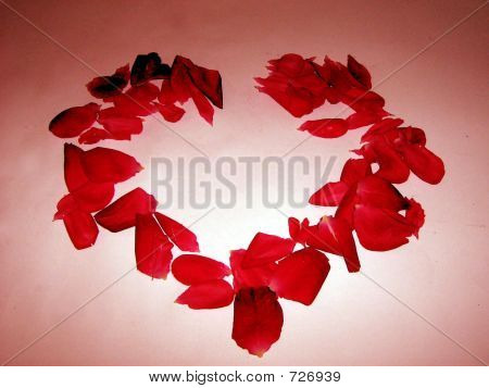 Love.Heart красных лепестков