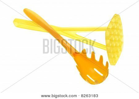 Spagetti sunucu ve patates hovarda