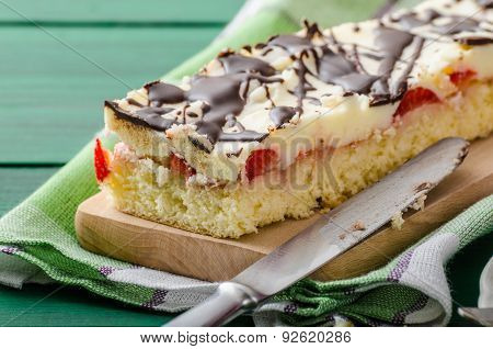 Mom's Dessert With Fresh Strawberries