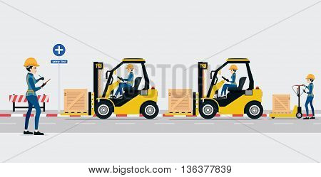 Employees are shipping warehouse By forklift And staffed check.