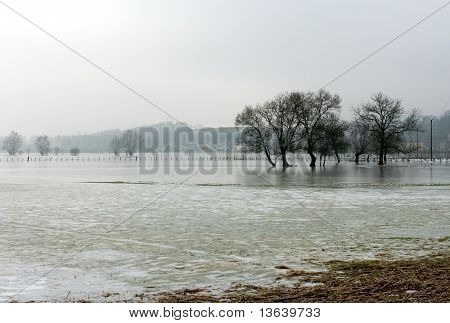 Zmrazené povodňové vody, Francie