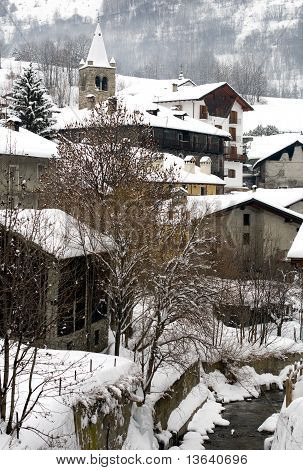 Dağ Köyü, İtalya