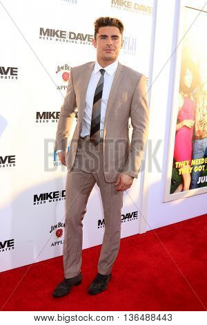 LOS ANGELES - JUN 29:  Zac Efron at the Mike And Dave Need Wedding Dates Premiere at the Cinerama Dome at ArcLight Hollywood on June 29, 2016 in Los Angeles, CA