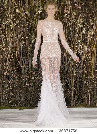 Mira Zwillinger - Bridal Spring/summer 2017 Runway Show