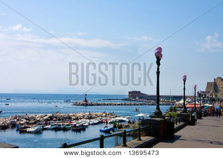 Napoli-bugt, havet