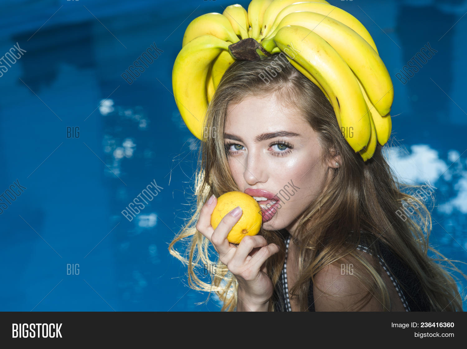 Tropical Banana Girl