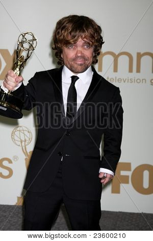 LOS ANGELES - 18 settembre: Peter Dinklage nella sala stampa presso la 63a Primetime Emmy Awards al Nokia T