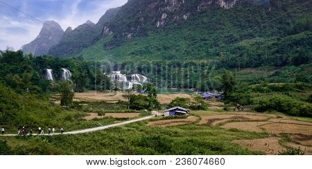 Ban Gioc Waterfall(veitnam Name) Or Detian Waterfall(chinese Name) Waterfall Is The Most Magnificent