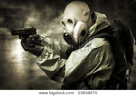 Porträt der Person In Gasmaske