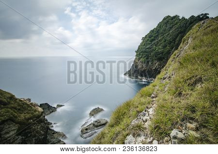 Hidden Beauty Of Kapas Island Located In Terenganu, Malaysia At Sunny Day. Blue Sky And Clear Sea Wa