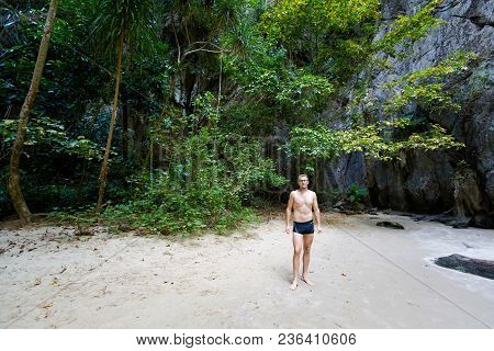 Tourist In Thailand Emerald Cave