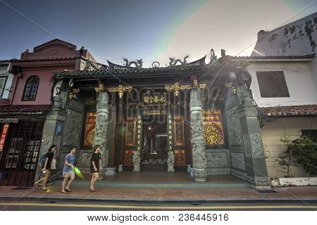 Malacca, Malaysia - July 22 , 2017: Jonker Street Is The Centre Street Of Chinatown In Malacca