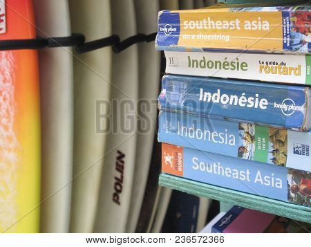 Kuta Beach, Bali - October 19 2007: Lonely Planet And Rough Guide Travel Guides For Southeast Asia A