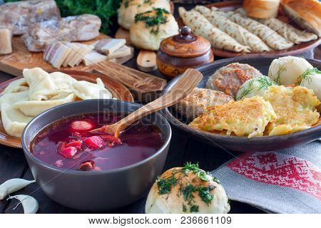 Traditional Food In The Ukrainian Cuisine - Borsch, Vareniki, Bacon, Broth, Nalgovniki, Cutlets In K