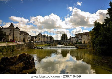 Nerac, ancient French town lying on both sides of the Baise River, tourist destination
