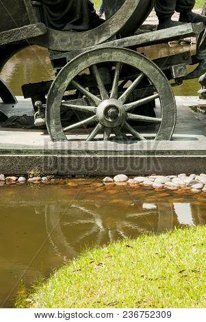 Montevideo - Uruguay - Bronze Sculpture Of Wagon And Oxen