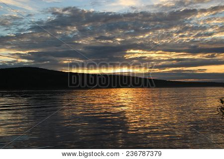 Amazing Sunset On Th E Great River