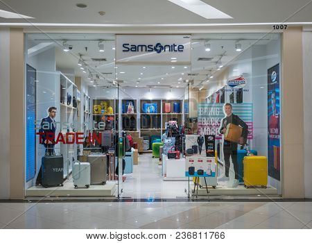 Samsonite Shop At Fashion Island, Bangkok, Thailand, Mar 22, 2018 : Fashionable Brand Of Traveller L