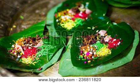 Banarasi Pan, Betel Nut Garnished With All Indian Banarasi Ingredients For Sale