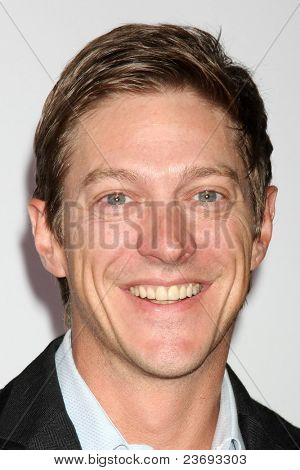 LOS ANGELES - SEPT 21: Kevin Rahm ankommer til 