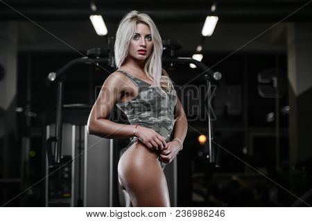 Sexy Athletic Young Woman Ass