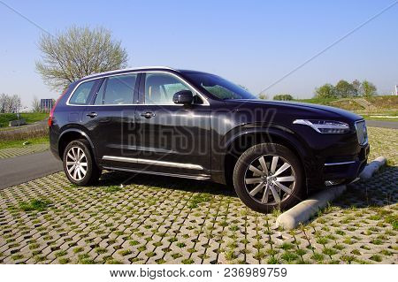 Almere, Flevoland, The Netherlands - March 17, 2018: Black Volvo Xc90 Suv Parked On Parked On A Publ