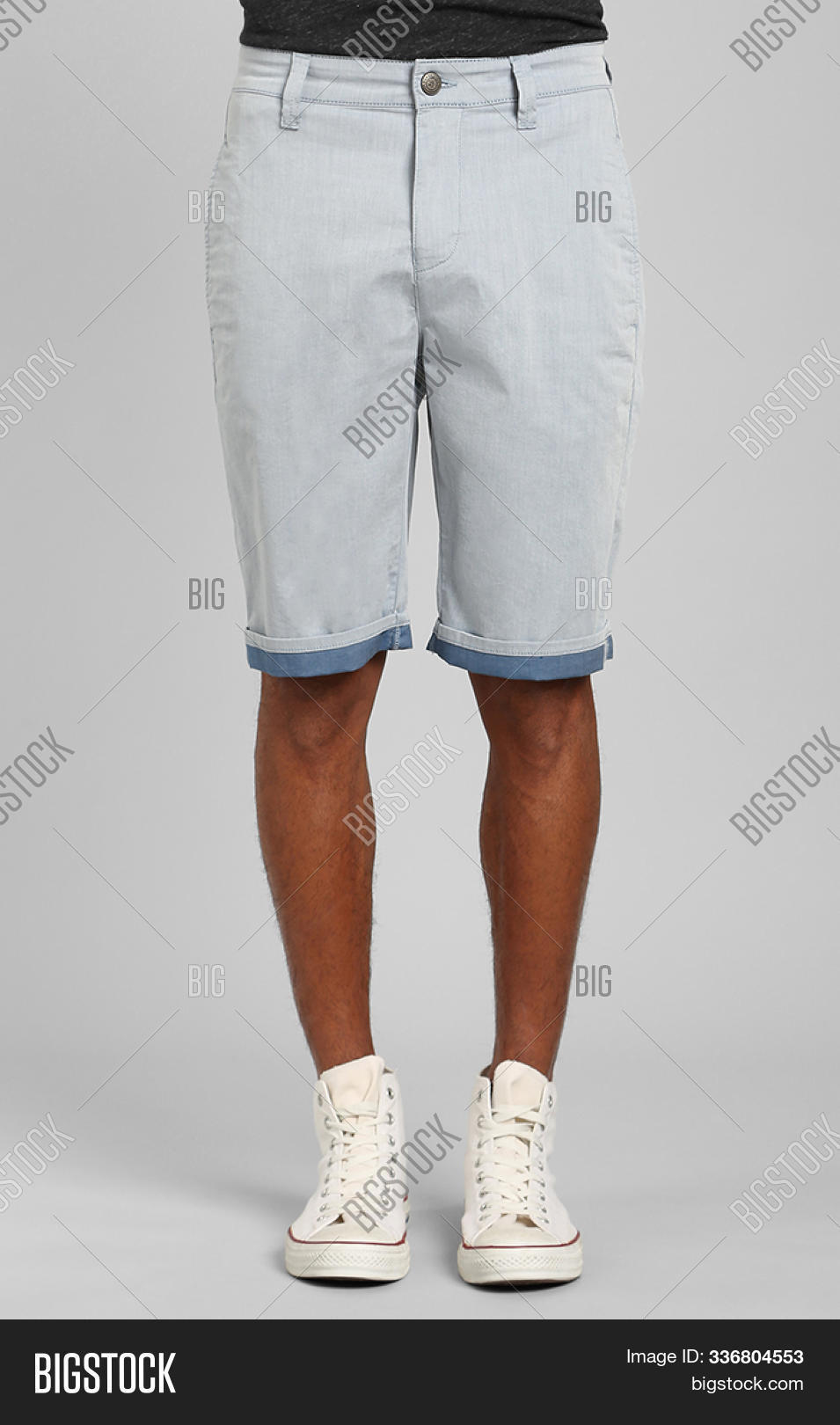 white jegging shorts