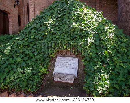 Ravenna, Italy - Sept 11, 2019: Temporary Tomb Of The Poet Dante Alighieri In Ravenna. Inscription: 