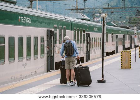 Como Railway Station Arriving Train Trenord Italia. Trenord Locomotive Como Railway Station. Trenord
