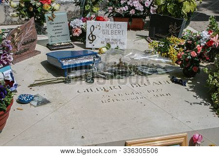 05.04.2008, Paris, France. Sightseeing Of Paris. Walking Around Old Paris. Tomb Of Gilbert Becaud In