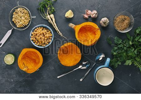 Recipe For Baked Pumpkin With Chickpea Curry, Cilantro And Herbs.