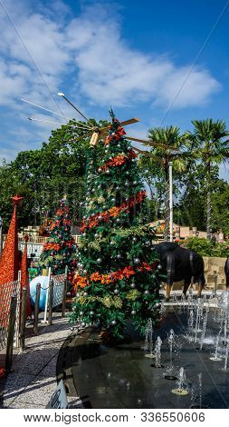 Subang Jaya, Malaysia - November 28, 2019: Christmas Tree Beside Water Fountain Display At The Entra