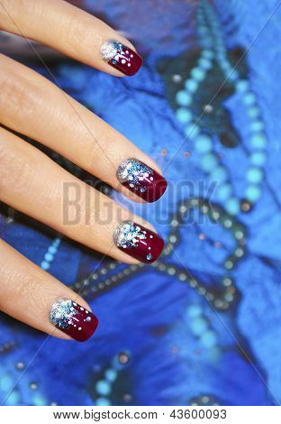 Festliche Nageldesign.