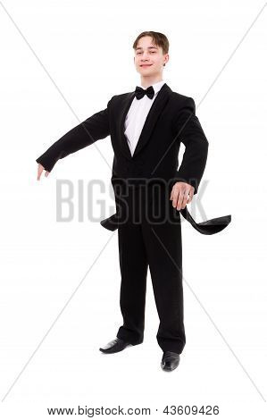 คนที่แต่งตัวใน tailcoat วางตัว