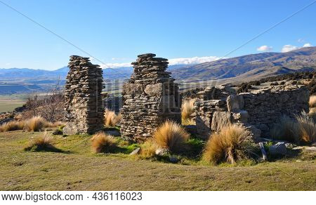 The Ruins Of Welshtown Where 300 People Lived In The 19th Century After The Discovery Of New Zealand