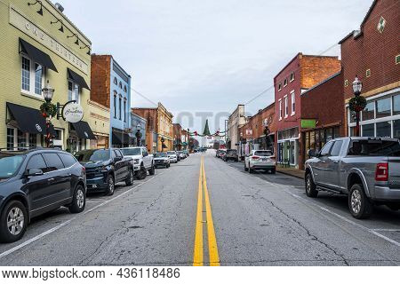 The Beautiful And Classic Town Of Seneca, South Carolina