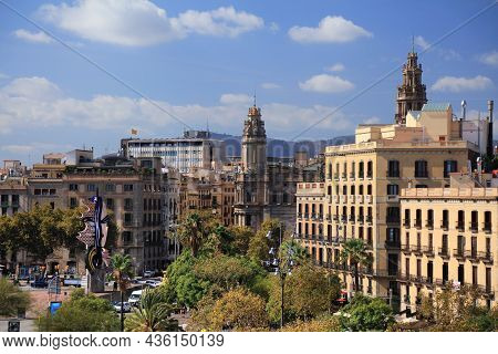 Barcelona, Spain - October 7, 2021: Cityscape Of Ciutat Vella District In Barcelona, Spain. Barcelon