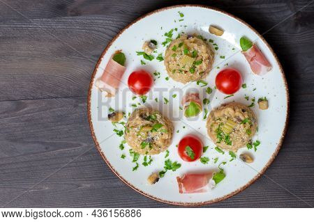 Rizotto Cherry Tomoatoes Jamon Basilico White Plate