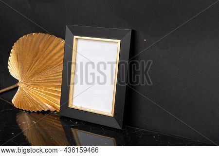 Black And Gold Mok Up Frame With Copy Space, Luxury 20s Art Deco Style