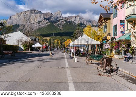 Canmore, Alberta, Canada - 28 September 2021: The Town Of Canmore In The Canadian Rockies