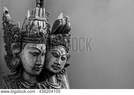 Beautiful View Of Hindu God Rama And Sita. Lord Rama And Goddess Sita Statue