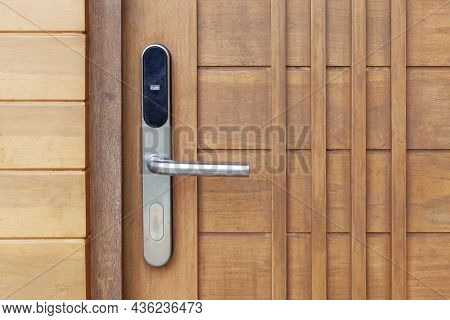 Close - Up Contact Card Aluminum Door Opener