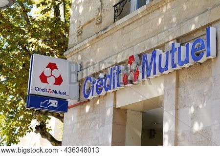 Bordeaux , Aquitaine  France - 09 30 2021 : Credit Mutuel Brand Sign And Text On Bank Office Agency 