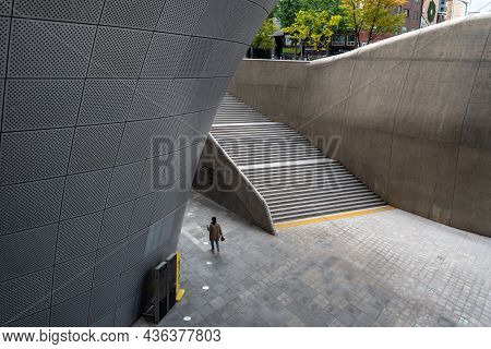 Dongdaemun Design Plaza Landmark In Seoul, South Korea
