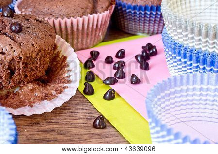 Chocolat Drops And Chocolat Muffins