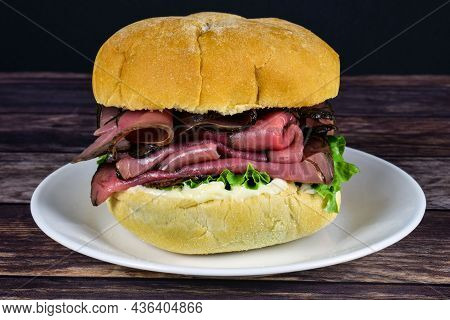 Roast Beef On Bun  Serve With Lettuce