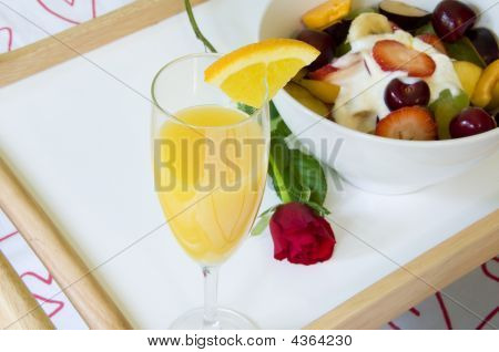 Romantica colazione a letto