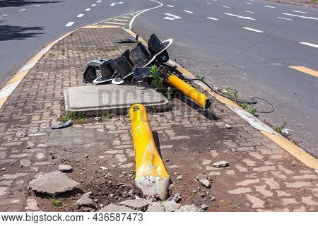 Road Traffic Lights Close-up Destroyed Broken On The Floor From Vehicle Collision At Inter Section C